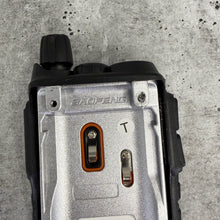 Load image into Gallery viewer, Clearance Baofeng UV-82c Hand Held Radio With Rapid Charger