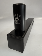 Load image into Gallery viewer, 5150 Whips Hitch Mount – 2″ Receiver + Quick Disconnect